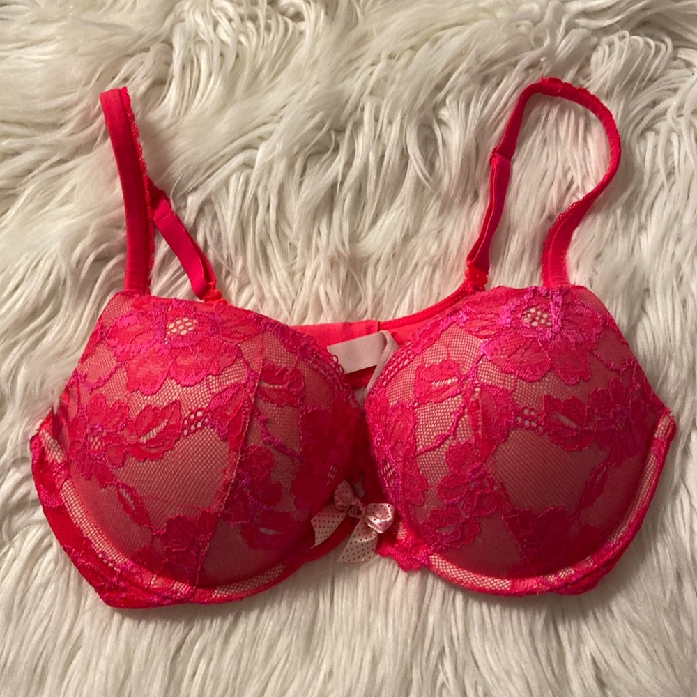 Body by Victoria Push up Bra size 34D excellent condition